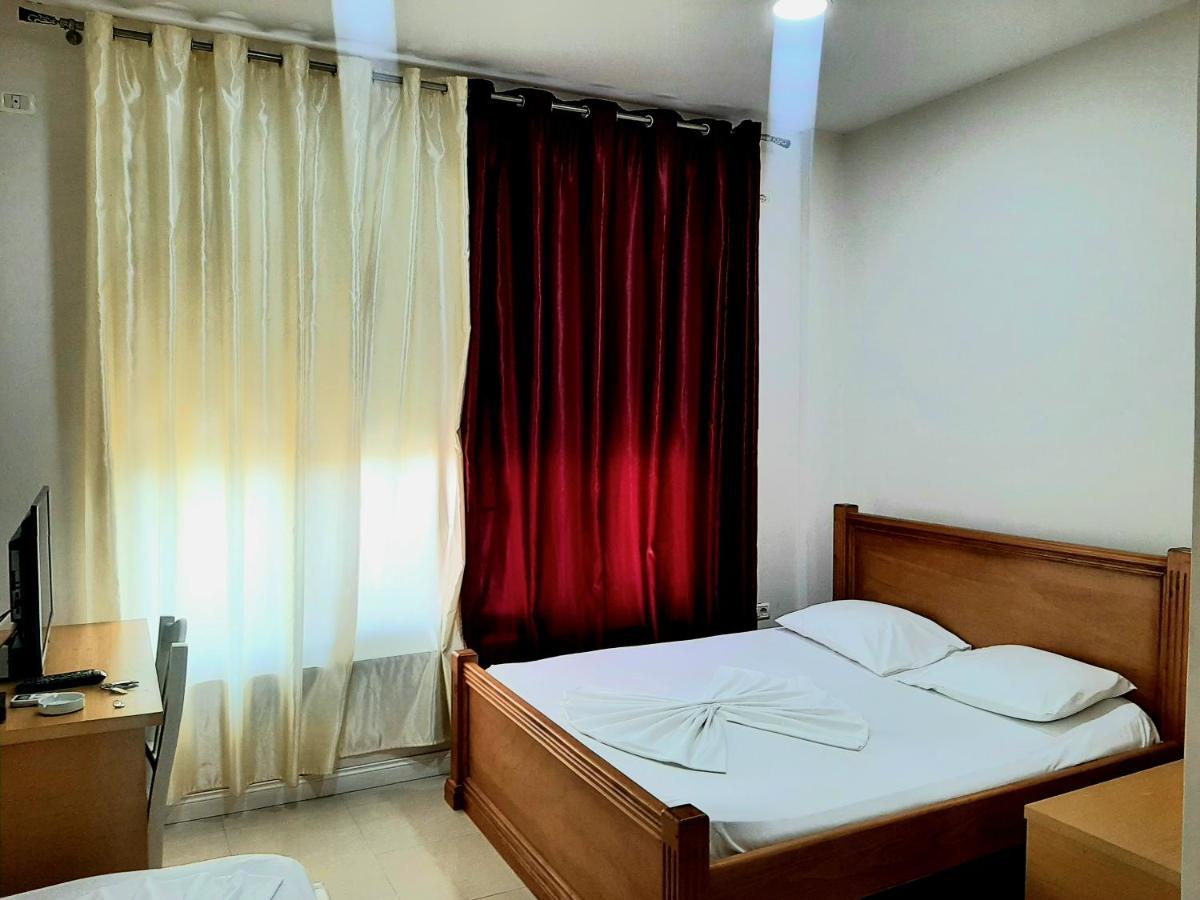 Hotel Vila Giorgio Shkodra Kültér fotó