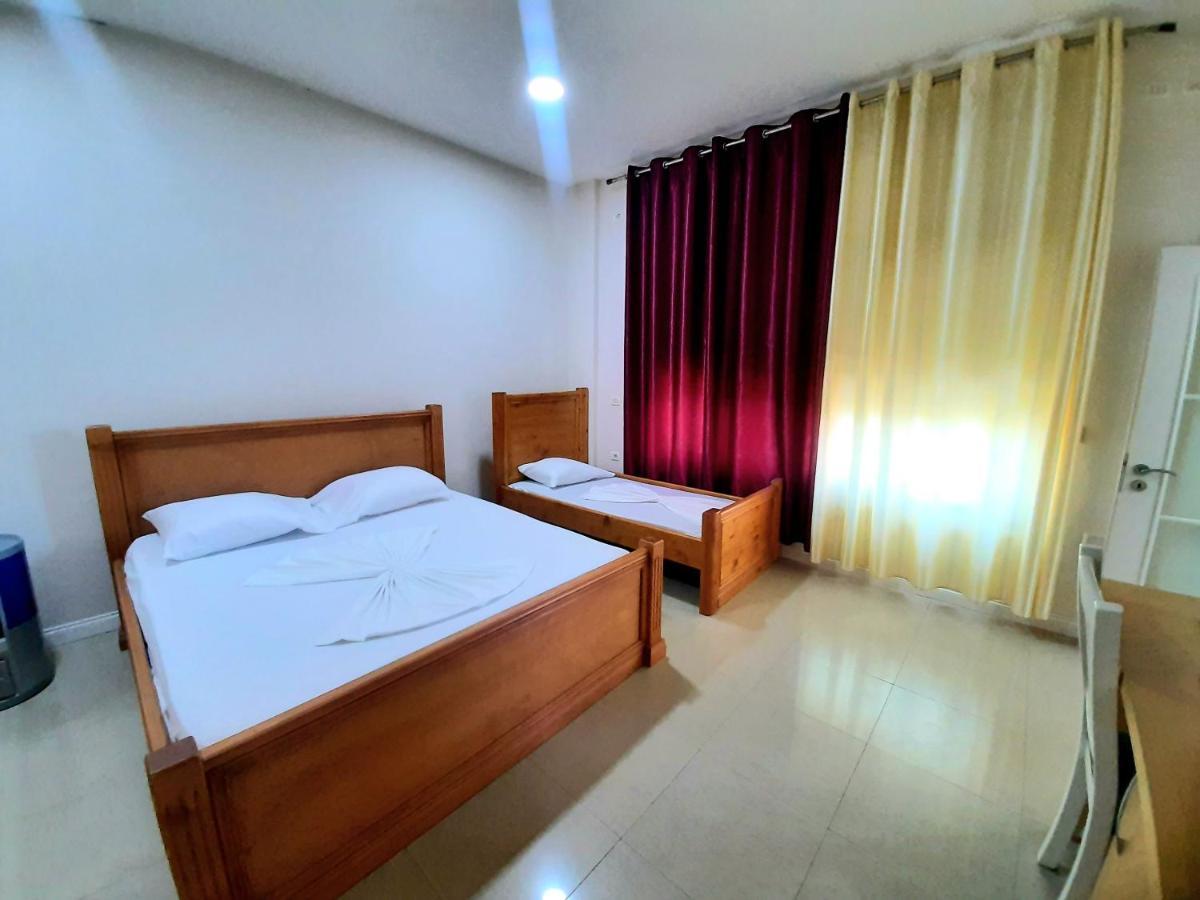 Hotel Vila Giorgio Shkodra Kültér fotó