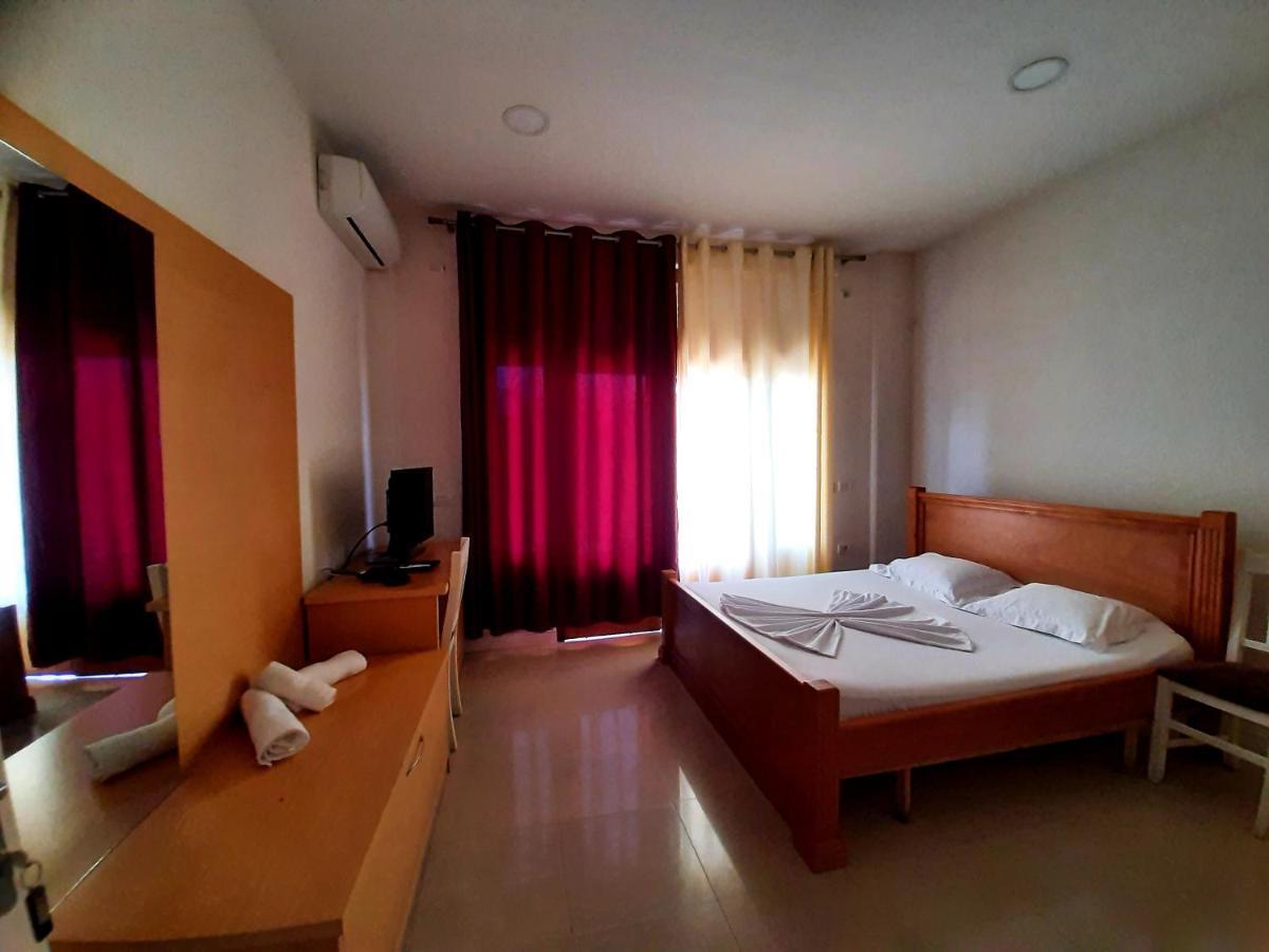 Hotel Vila Giorgio Shkodra Kültér fotó