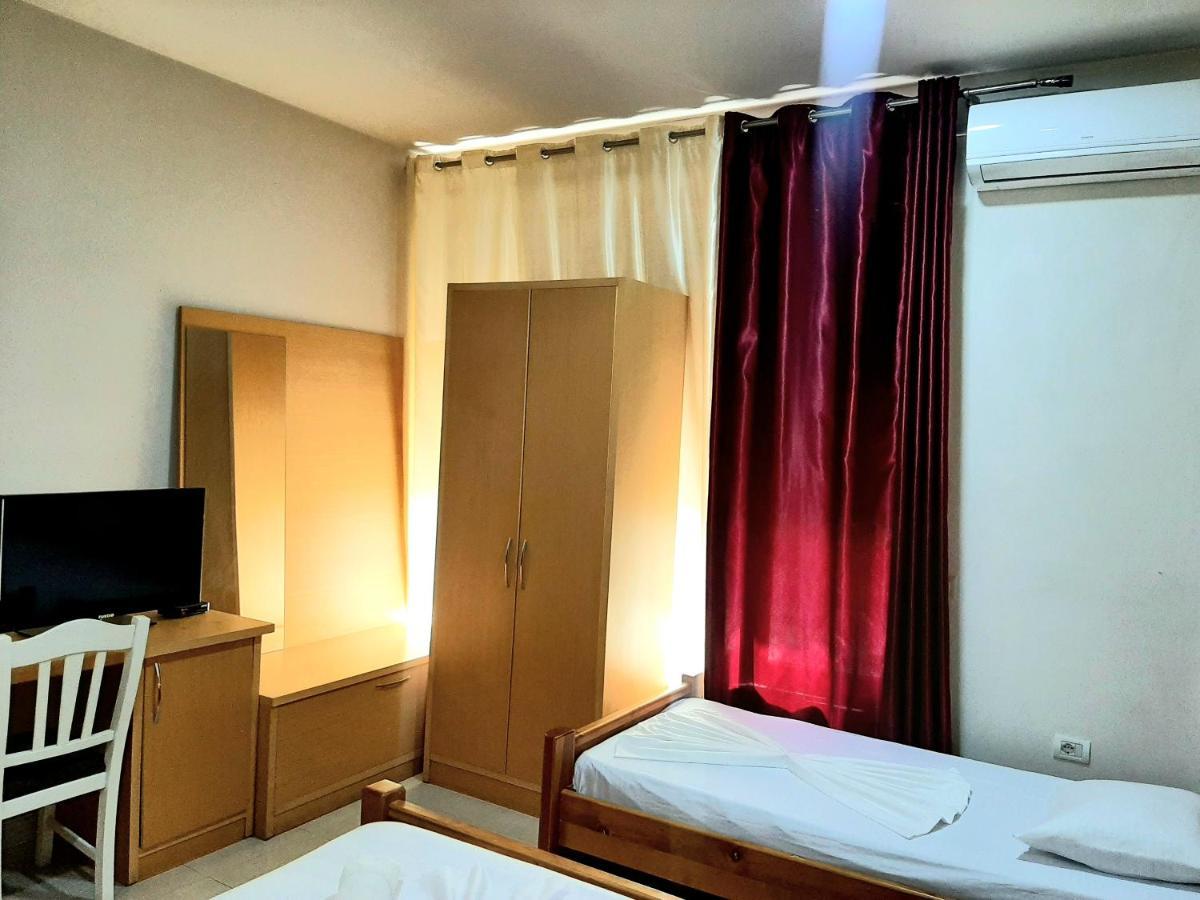 Hotel Vila Giorgio Shkodra Kültér fotó