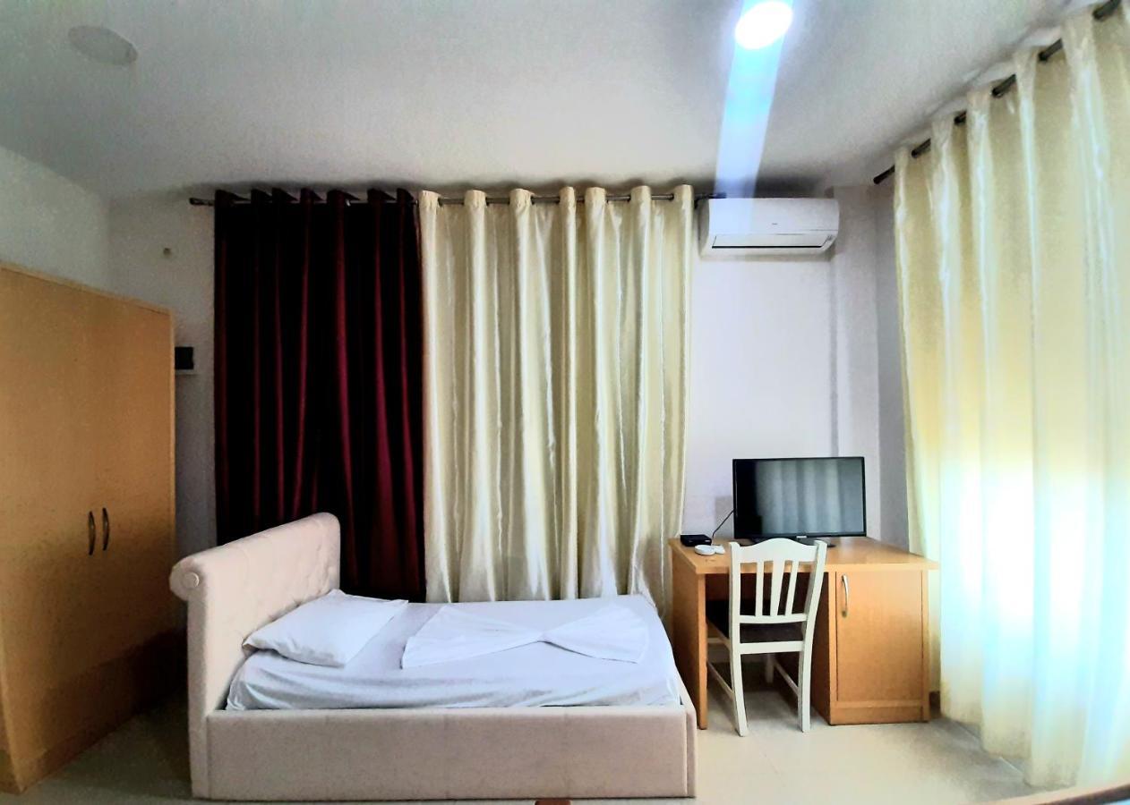 Hotel Vila Giorgio Shkodra Kültér fotó